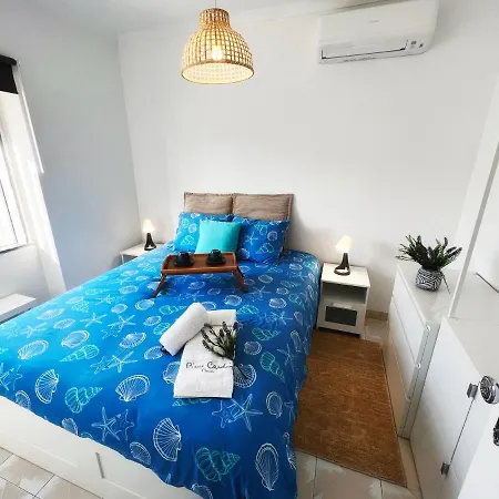 Semesterbostad - Private Spacious Sunlit Patio