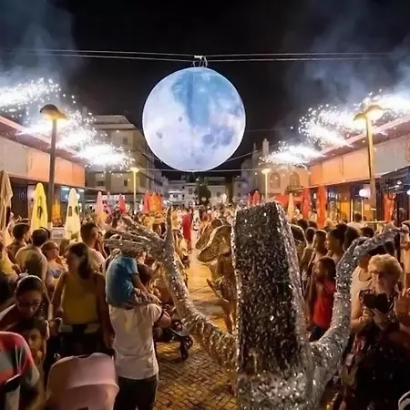 - Private Spacious Sunlit Patio