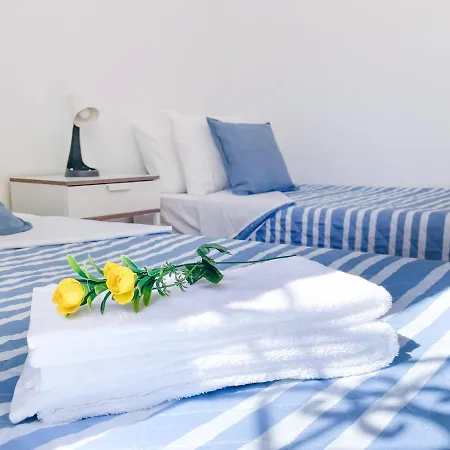 - Private Spacious Sunlit Patio Olhao