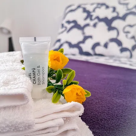 - Private Spacious Sunlit Patio Hébergement de vacances