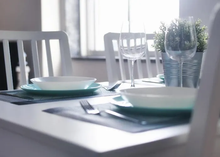 펜션 - Private Spacious Sunlit Patio *