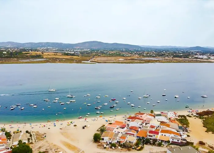 - Private Spacious Sunlit Patio 펜션 오양