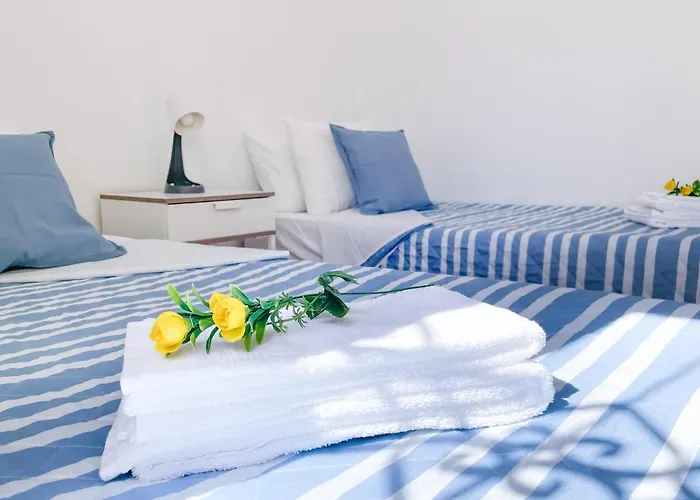 - Private Spacious Sunlit Patio Olhão