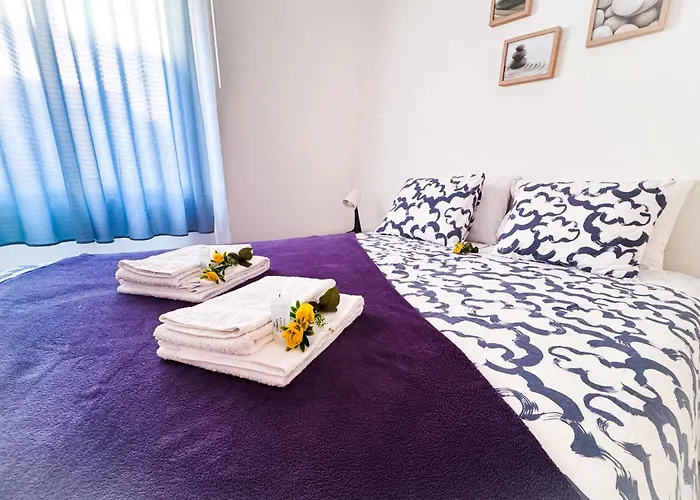 - Private Spacious Sunlit Patio 펜션 *